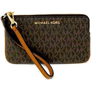 Michael Kors Wristlet